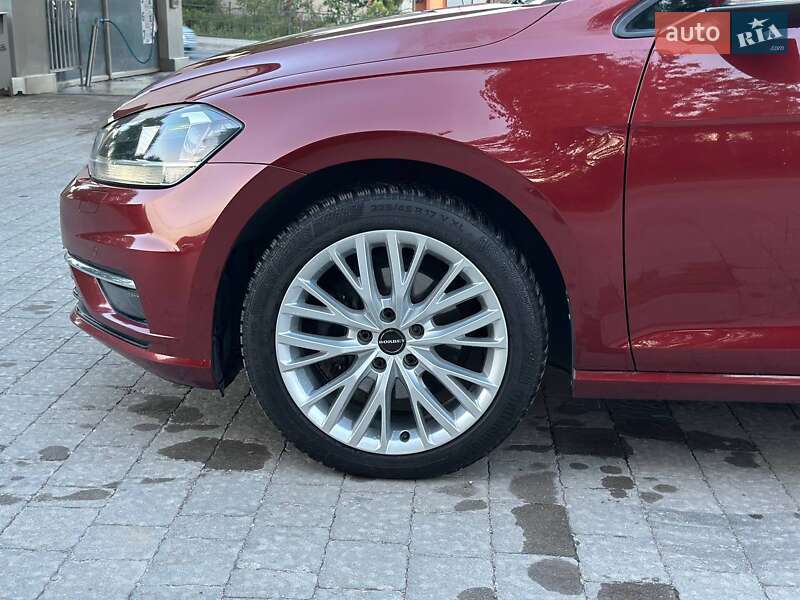 Універсал Volkswagen Golf 2019 в Бучачі