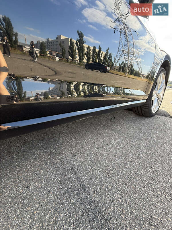 Хетчбек Volkswagen Golf 2014 в Києві