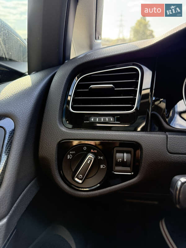 Хетчбек Volkswagen Golf 2014 в Києві