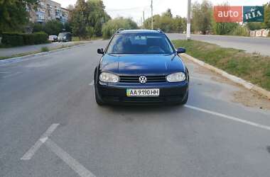 Универсал Volkswagen Golf 2003 в Киеве