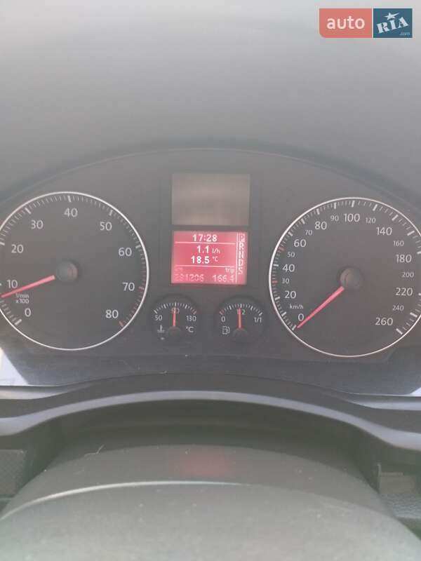 Хэтчбек Volkswagen Golf 2004 в Радехове фото 2 Хэтчбек Volkswagen Golf 2004 в Радехове