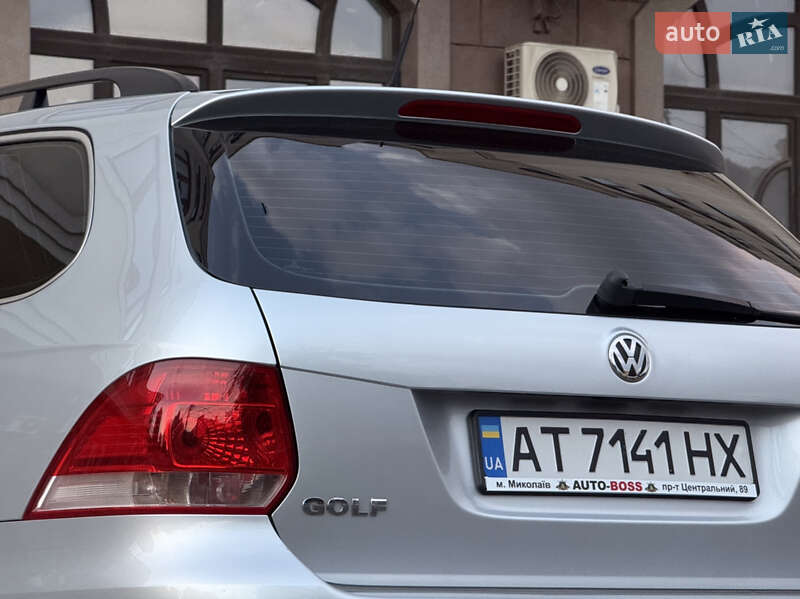 Універсал Volkswagen Golf 2009 в Миколаєві
