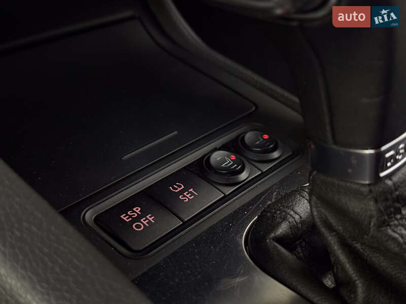 Універсал Volkswagen Golf 2009 в Миколаєві