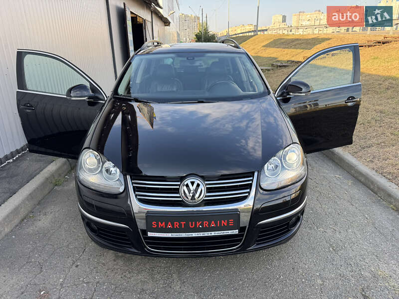 Універсал Volkswagen Golf 2008 в Києві