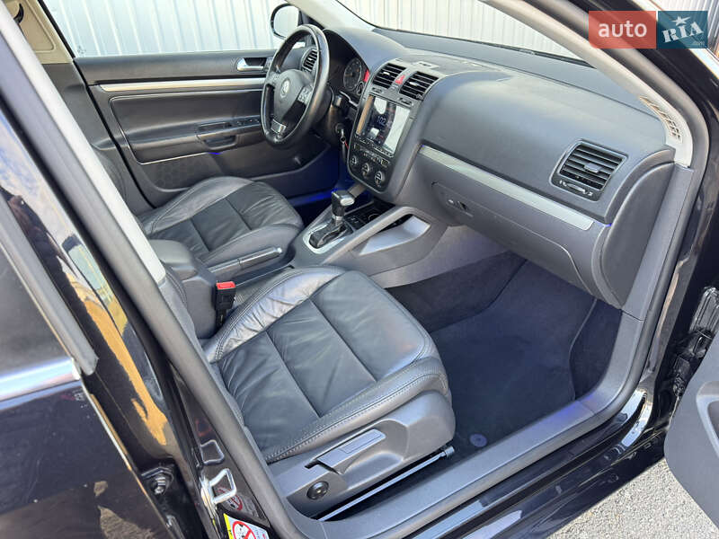 Універсал Volkswagen Golf 2008 в Києві