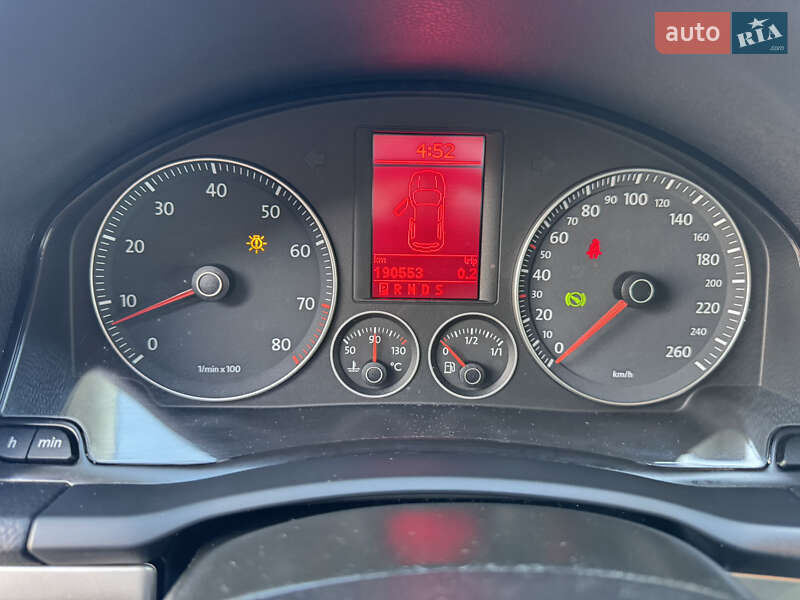 Універсал Volkswagen Golf 2008 в Києві