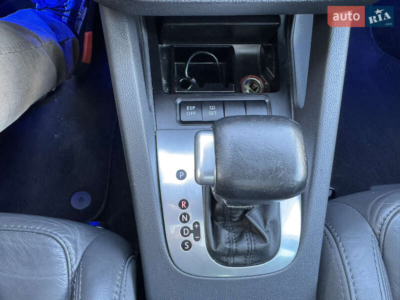 Універсал Volkswagen Golf 2008 в Києві