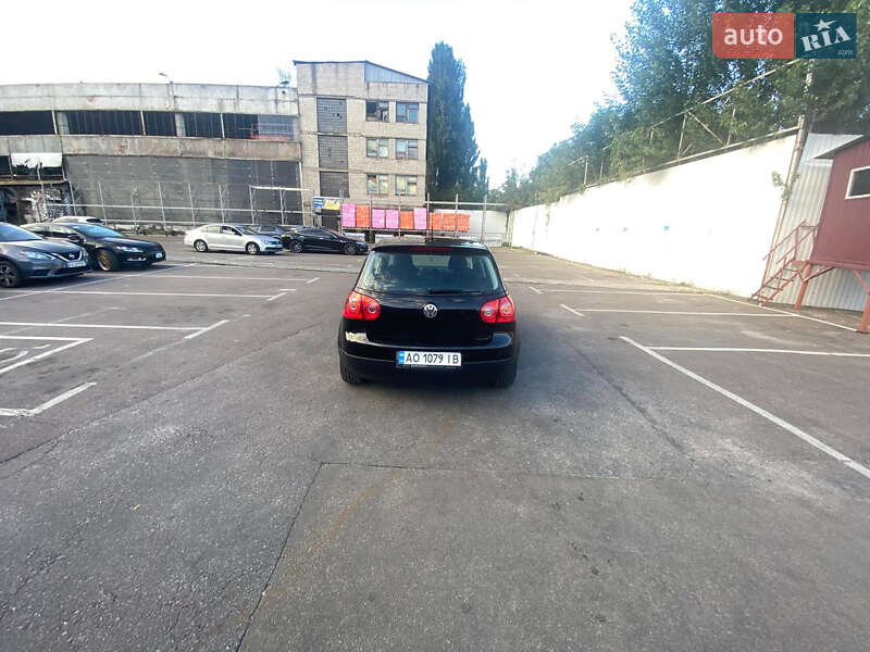 Хэтчбек Volkswagen Golf 2006 в Киеве