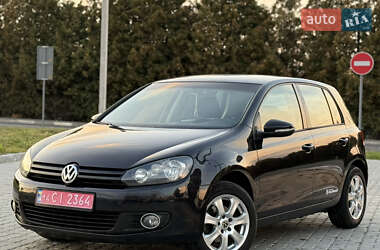 Хэтчбек Volkswagen Golf 2009 в Львове