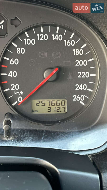 Хетчбек Volkswagen Golf 1997 в Українці