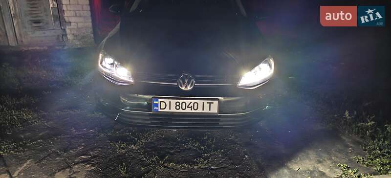 Хэтчбек Volkswagen Golf 2017 в Кривом Роге