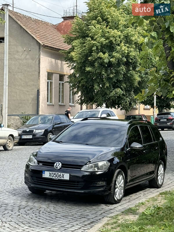 Універсал Volkswagen Golf 2013 в Мукачевому