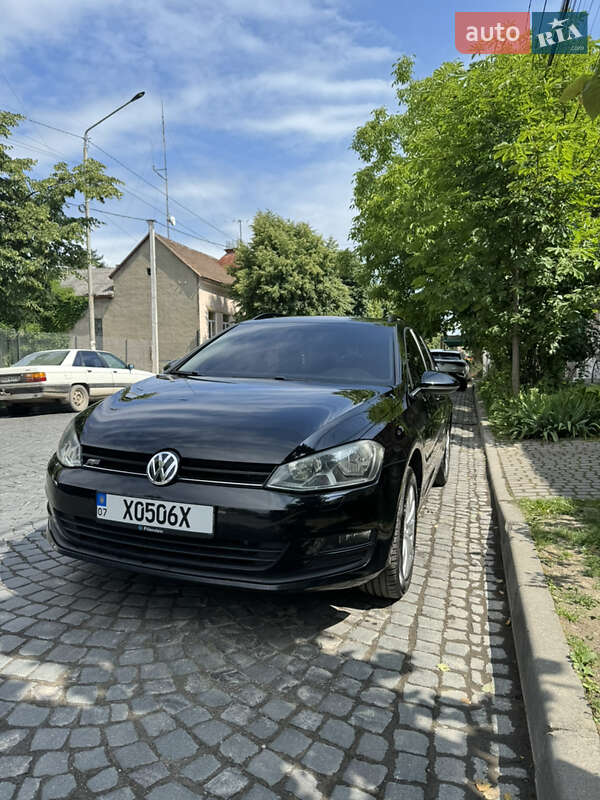 Універсал Volkswagen Golf 2013 в Мукачевому