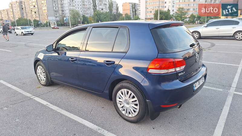 Хетчбек Volkswagen Golf 2010 в Івано-Франківську