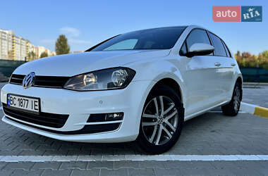 Хетчбек Volkswagen Golf 2015 в Ірпені