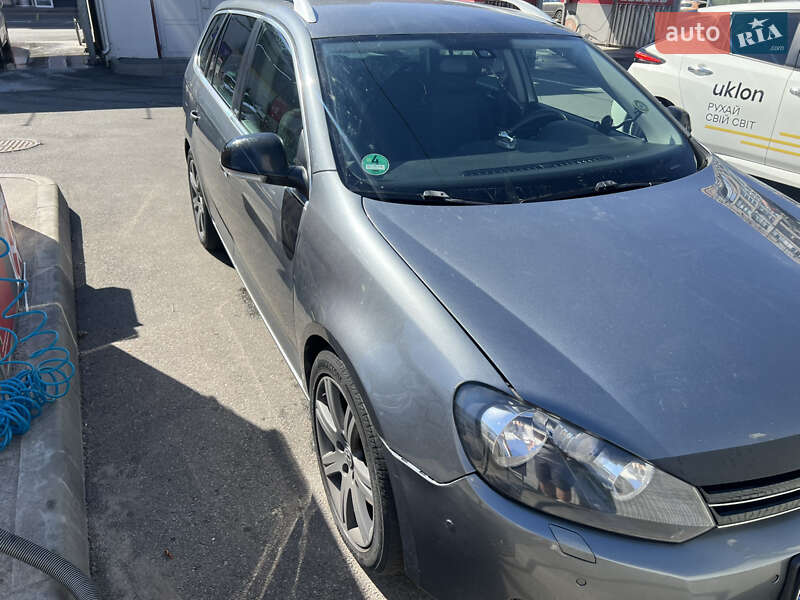 Універсал Volkswagen Golf 2011 в Шепетівці