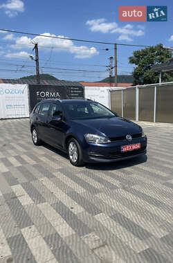 Универсал Volkswagen Golf 2016 в Сваляве