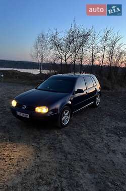 Хэтчбек Volkswagen Golf 2002 в Калуше