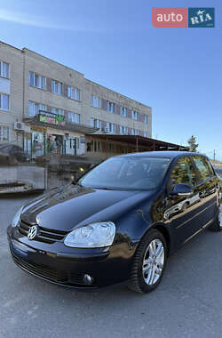 Хэтчбек Volkswagen Golf 2008 в Сумах