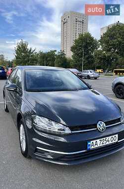 Хетчбек Volkswagen Golf 2019 в Києві
