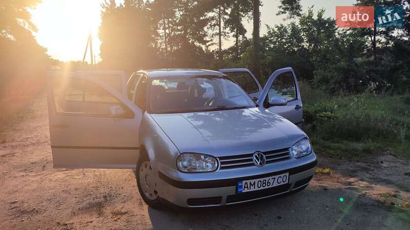 Volkswagen Golf 2002