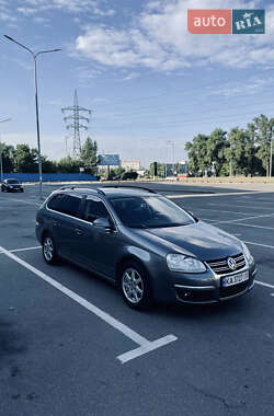 Універсал Volkswagen Golf 2007 в Києві