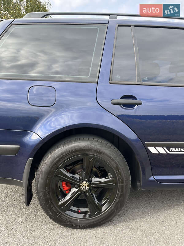 Универсал Volkswagen Golf 2002 в Житомире