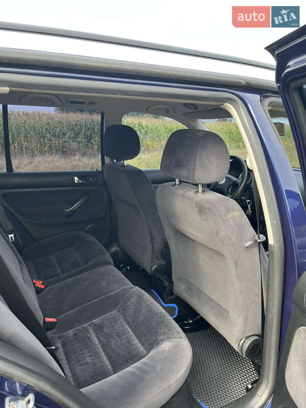 Универсал Volkswagen Golf 2002 в Житомире