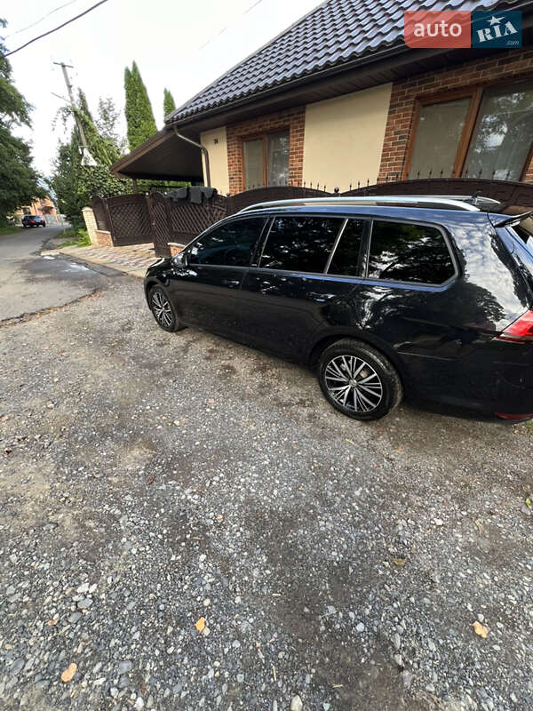 Універсал Volkswagen Golf 2016 в Сваляві