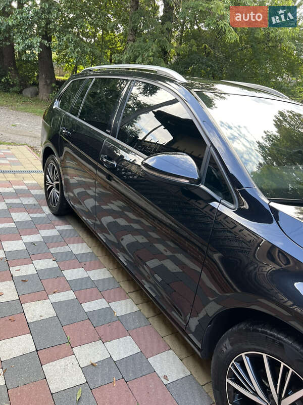Універсал Volkswagen Golf 2016 в Сваляві