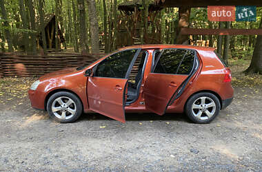 Хэтчбек Volkswagen Golf 2007 в Старой Синяве