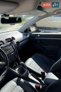 Универсал Volkswagen Golf 2011 в Киеве