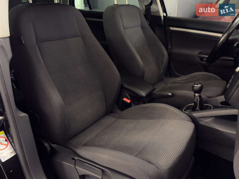 Универсал Volkswagen Golf 2007 в Николаеве