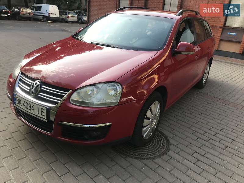 Універсал Volkswagen Golf 2009 в Рівному