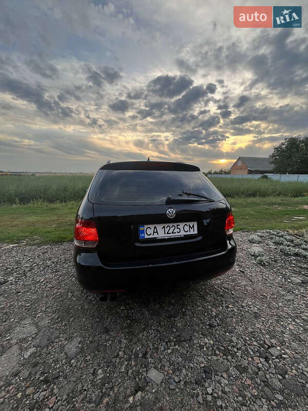 Универсал Volkswagen Golf 2013 в Христиновке