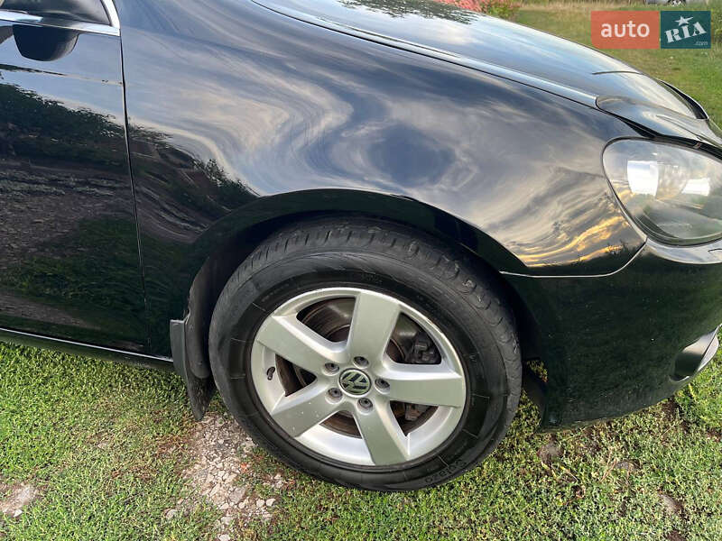 Универсал Volkswagen Golf 2013 в Христиновке