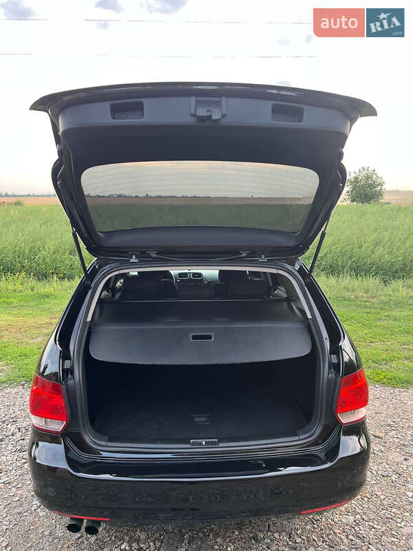 Универсал Volkswagen Golf 2013 в Христиновке