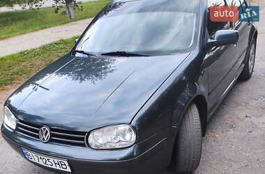 Хэтчбек Volkswagen Golf 2002 в Полтаве