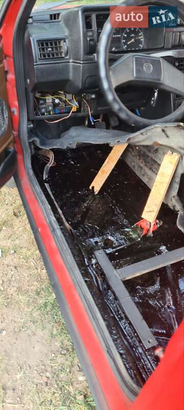 Хетчбек Volkswagen Golf 1983 в Слов'янську