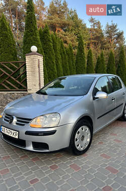 Хетчбек Volkswagen Golf 2004 в Тульчині