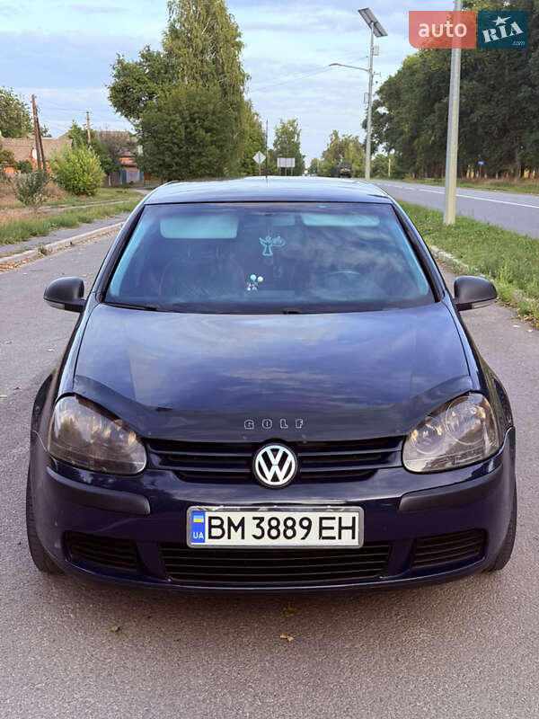 Хэтчбек Volkswagen Golf 2007 в Ромнах