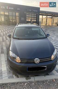 Универсал Volkswagen Golf 2010 в Львове
