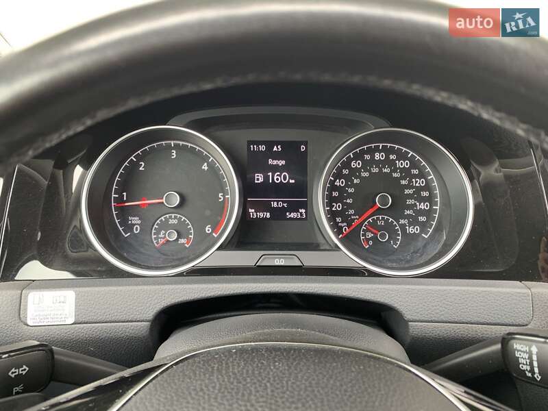 Універсал Volkswagen Golf 2015 в Житомирі