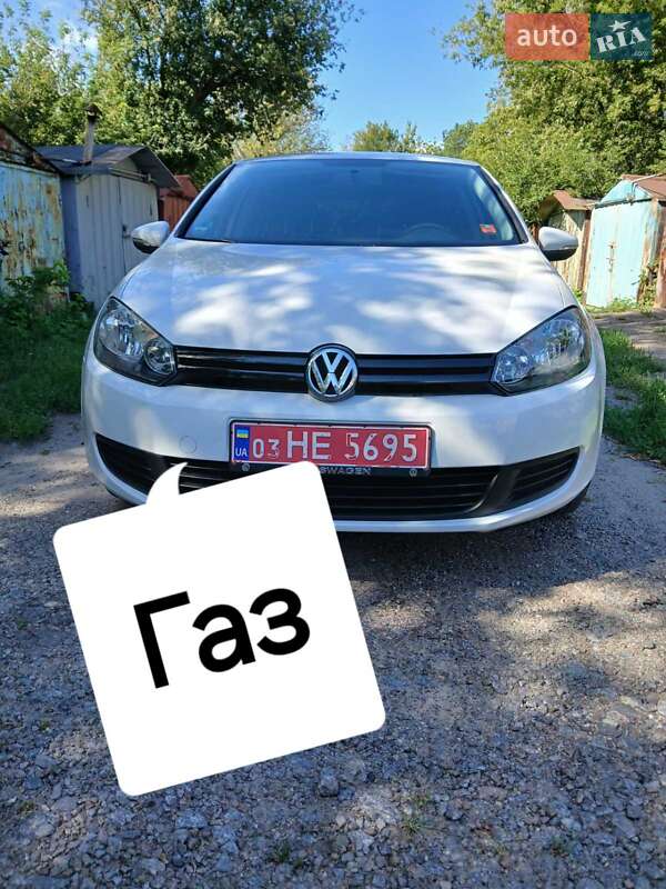 Хетчбек Volkswagen Golf 2009 в Полтаві
