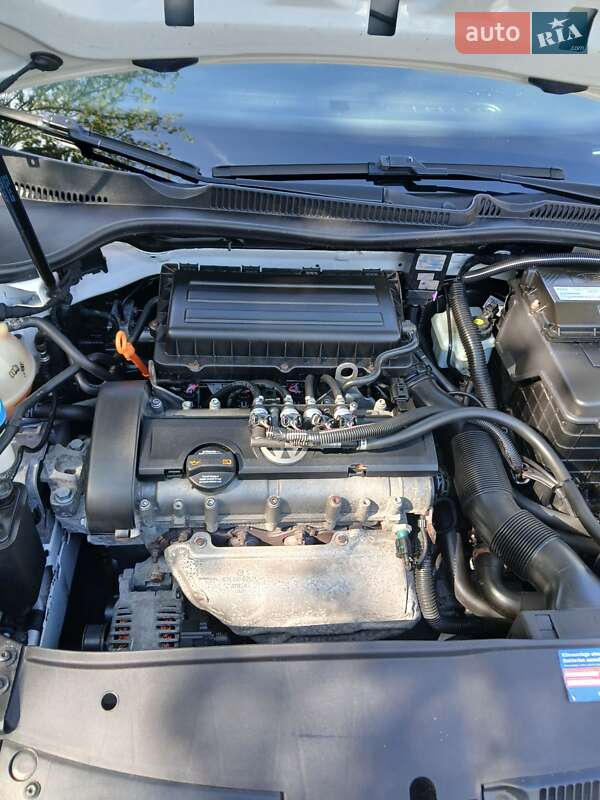 Хетчбек Volkswagen Golf 2009 в Полтаві