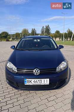 Універсал Volkswagen Golf 2011 в Бродах