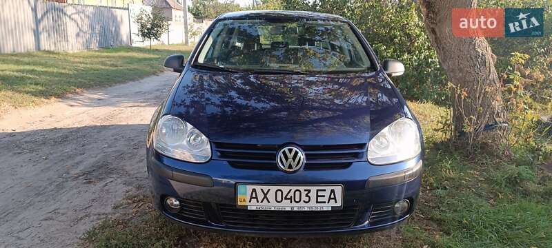 Хетчбек Volkswagen Golf 2008 в Харкові