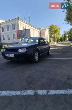 Хэтчбек Volkswagen Golf 2000 в Каменском