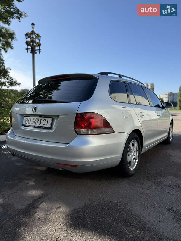Универсал Volkswagen Golf 2011 в Ровно фото 8 Универсал Volkswagen Golf 2011 в Ровно