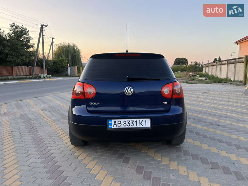 Хетчбек Volkswagen Golf 2007 в Вінниці